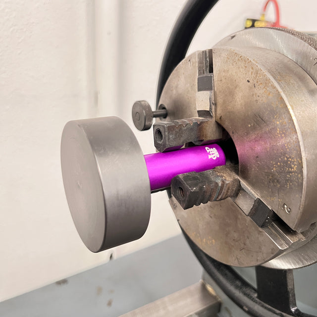 Chuck Puck, Graphite