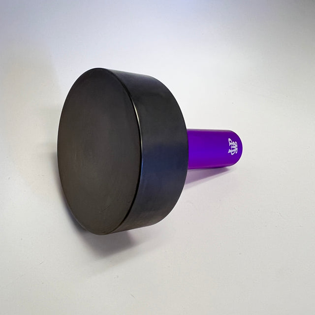 Chuck Puck, Graphite